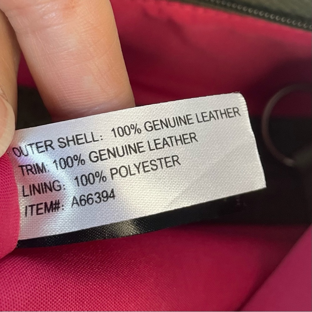 Stone Mountain Olive Green Reptile-Textured Leather Crossbody Bag NWOT - Picture 13 of 16